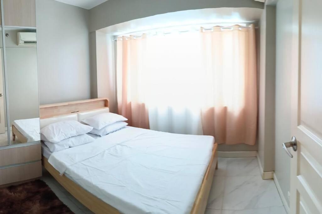 Monarch Parksuites - Balmoral Place Paranaque City Exterior photo
