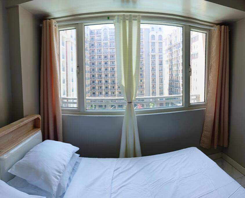 Monarch Parksuites - Balmoral Place Paranaque City Exterior photo