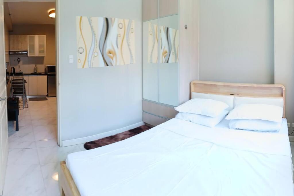 Monarch Parksuites - Balmoral Place Paranaque City Exterior photo